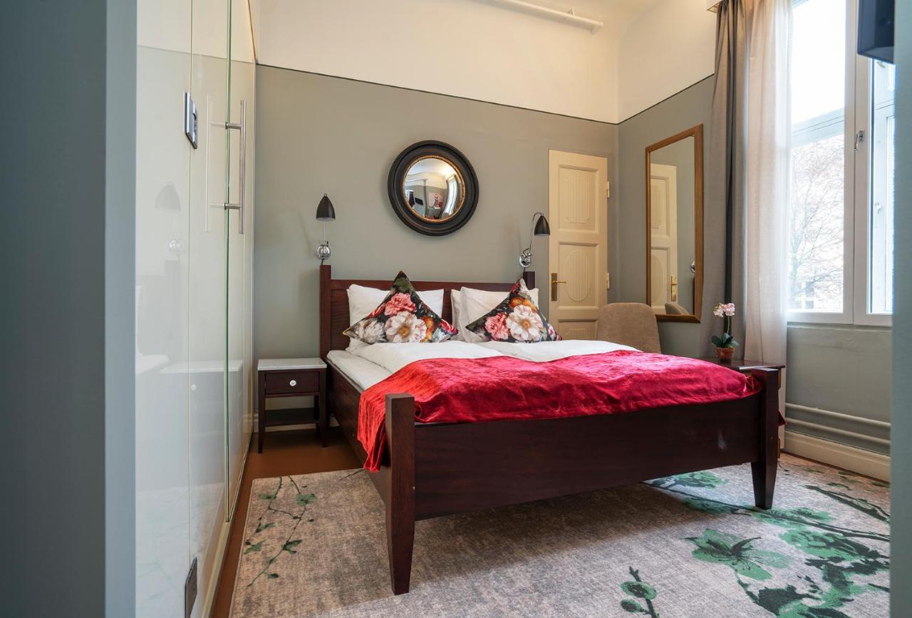 The Company - The Sweet Aparthotel 4*